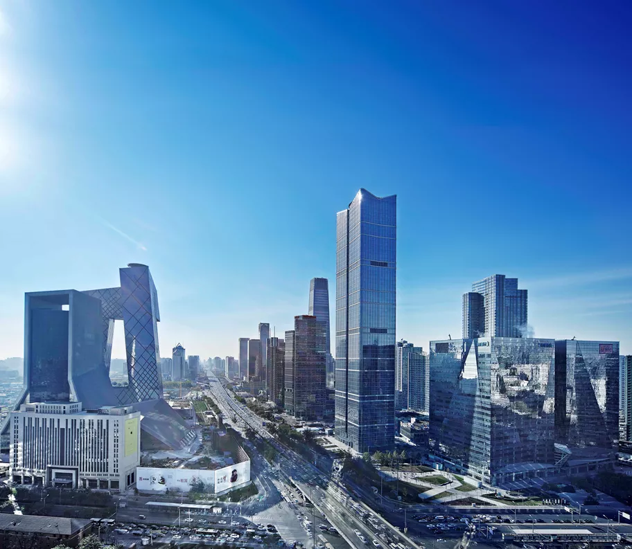 世服宏图位于中国北京华贸中心，坐落于国贸中央商务区，成为极具影响力的金融地标。